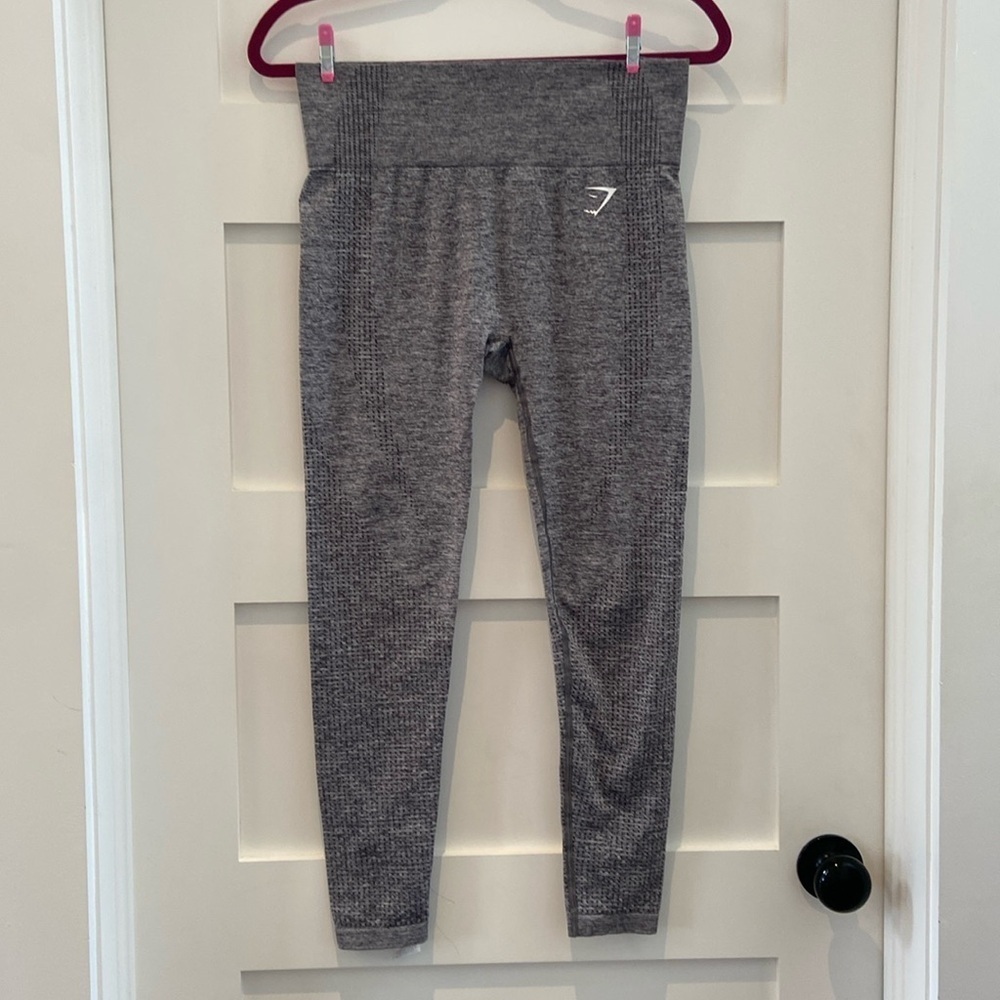 NWOT! Gym Shark Leggings, Medium​​​​​